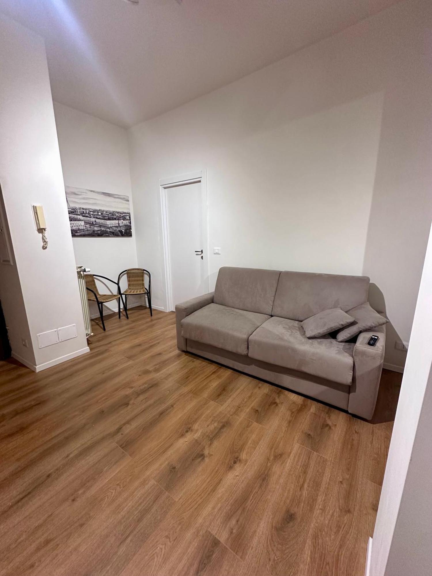 Bruhouse Apartment *